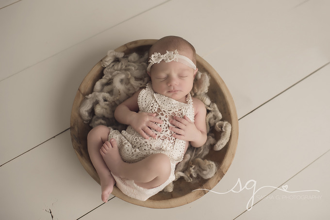 AustinNewbornPhotographer~Raegen2